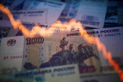 Kinh tế Nga rơi vào suy thoái, đồng RUB tăng giá ảo